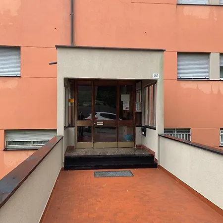 ゲストハウス Erzelli'S House Apt A Con 3 Camere