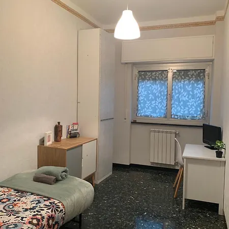Erzelli'S House Apt A Con 3 Camere 4*