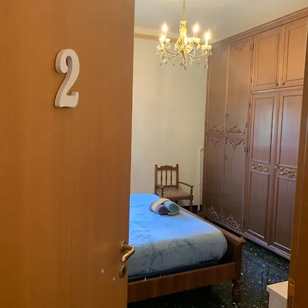 Erzelli'S House Apt A Con 3 Camere 4* ג'נובה